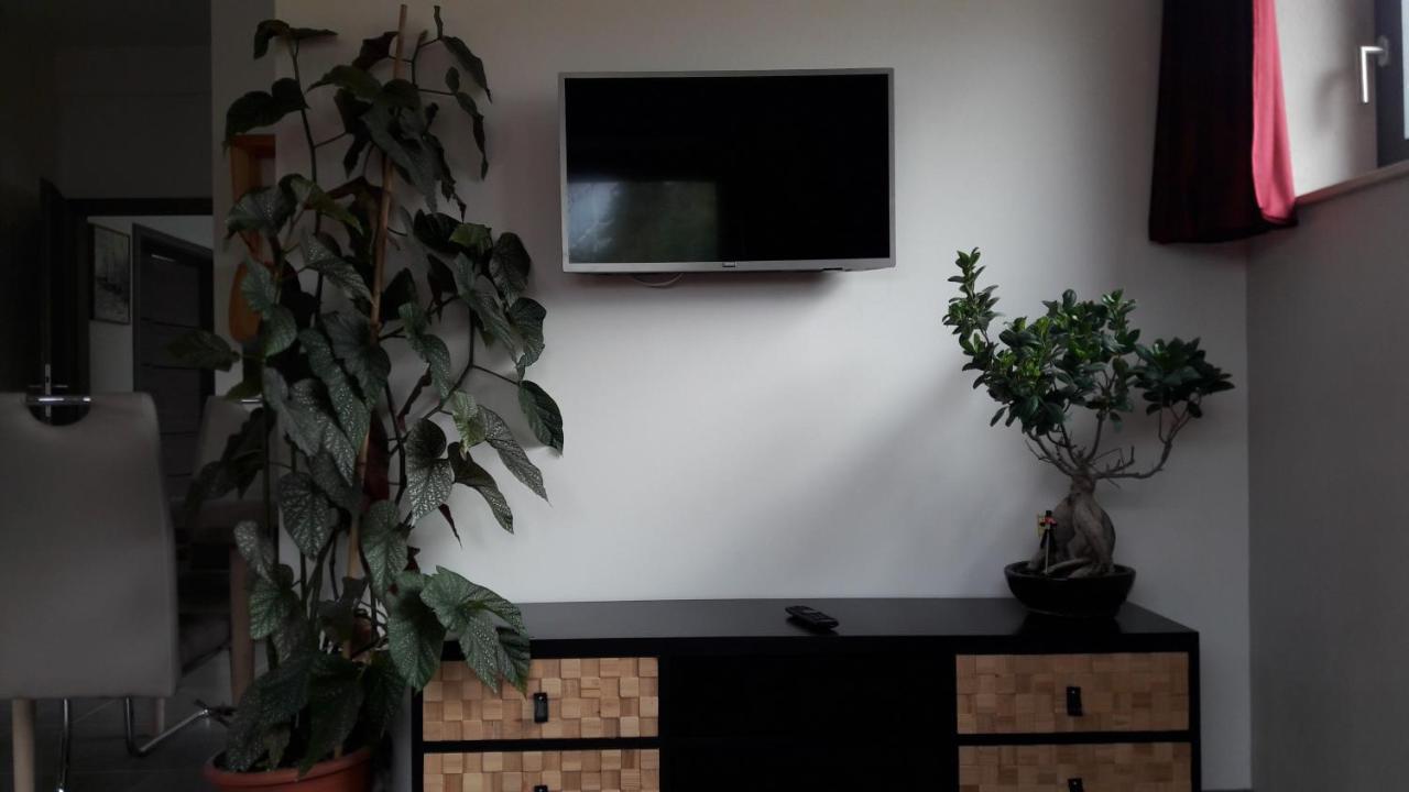 Apartment Am Eck Schmölln エクステリア 写真